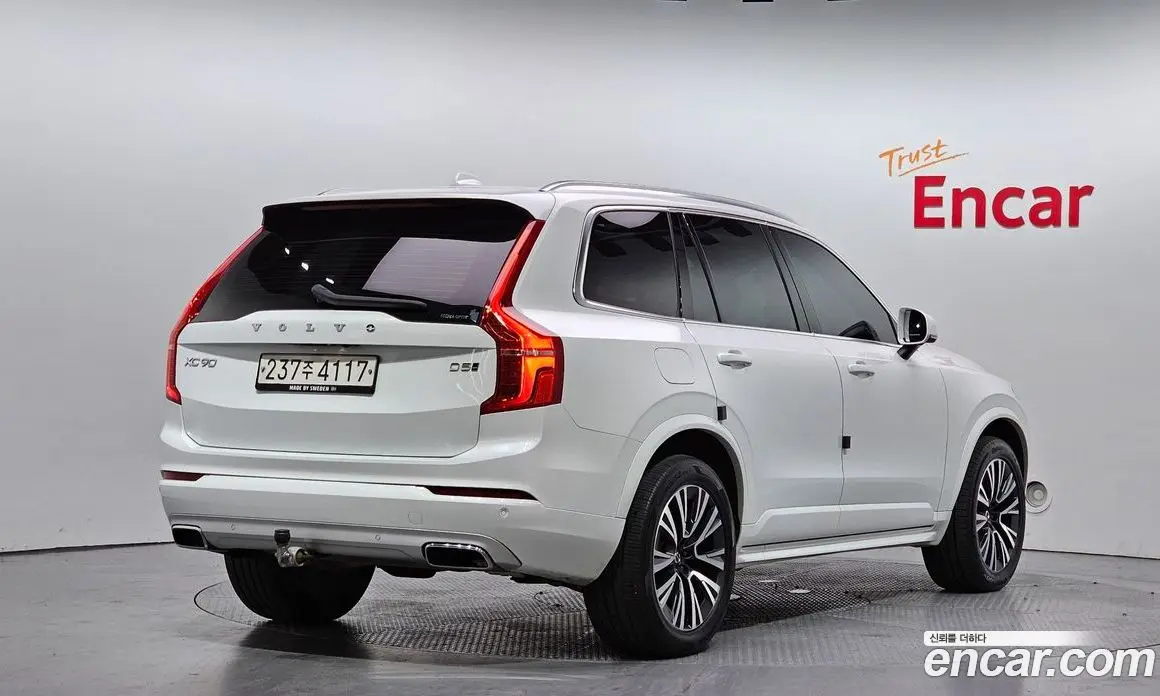 Volvo XC90 2019 2.0 автомат (гидро), фото 2 Volvo XC90 2019 2.0 автомат (гидро), фото 2