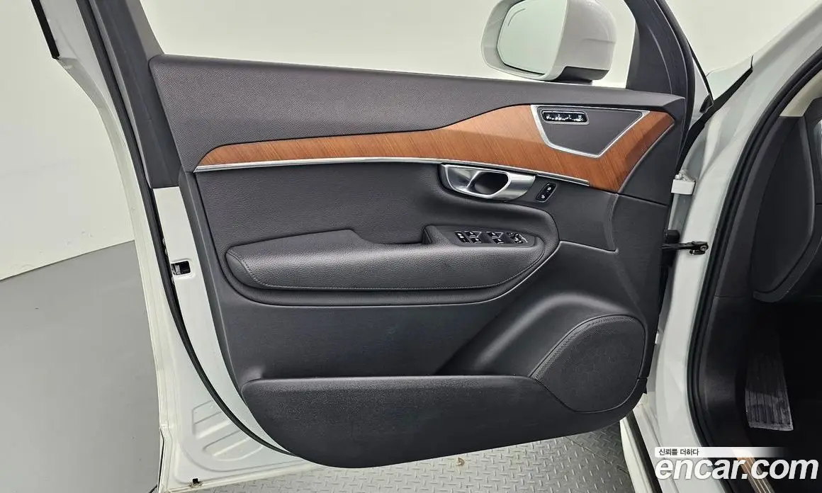 Volvo XC90 2019 2.0 автомат (гидро), фото 14 Volvo XC90 2019 2.0 автомат (гидро), фото 14