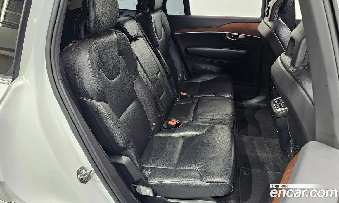 Volvo XC90 2019 2.0 автомат (гидро), фото 17 Volvo XC90 2019 2.0 автомат (гидро), фото 17