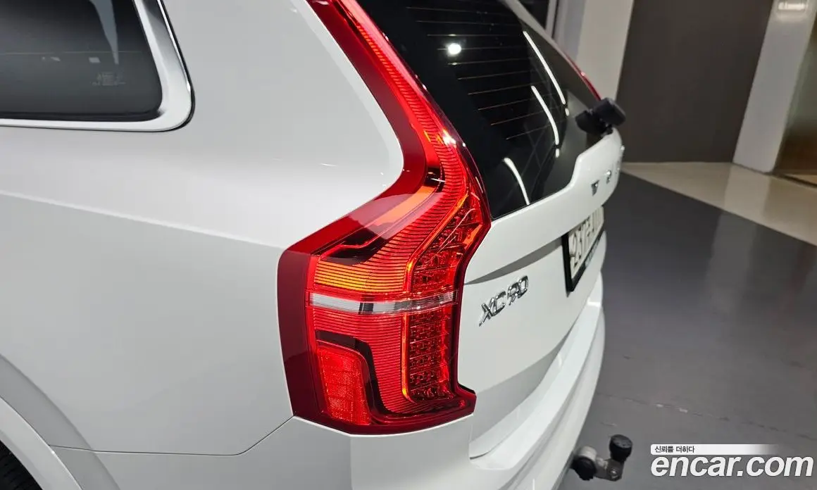 Volvo XC90 2019 2.0 автомат (гидро), фото 9 Volvo XC90 2019 2.0 автомат (гидро), фото 9