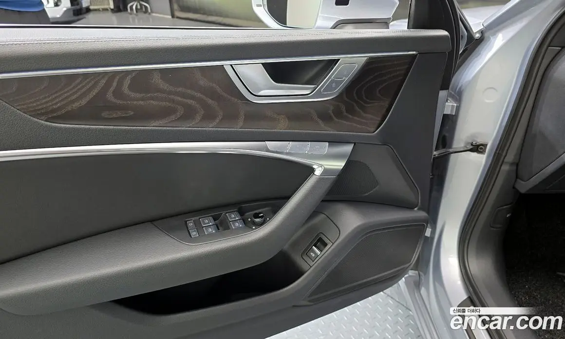 Audi A6 2021 2.0 автомат (гидро), фото 14