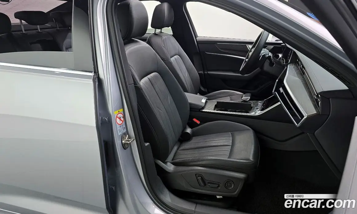 Audi A6 2021 2.0 автомат (гидро), фото 18