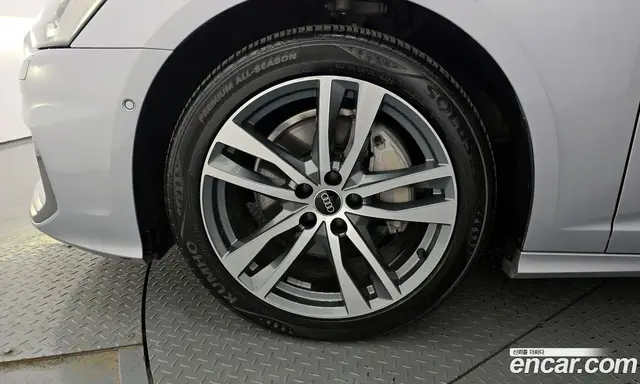 Audi A6 2021 2.0 автомат (гидро), миниатюра 5
