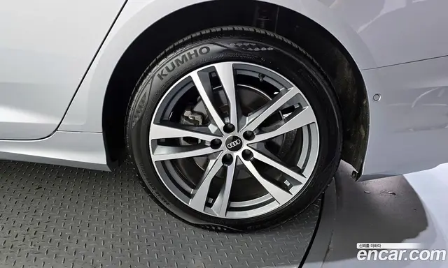 Audi A6 2021 2.0 автомат (гидро), миниатюра 7