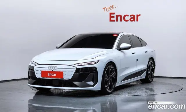 Audi A6 e-tron, 2025, 23 966 км
