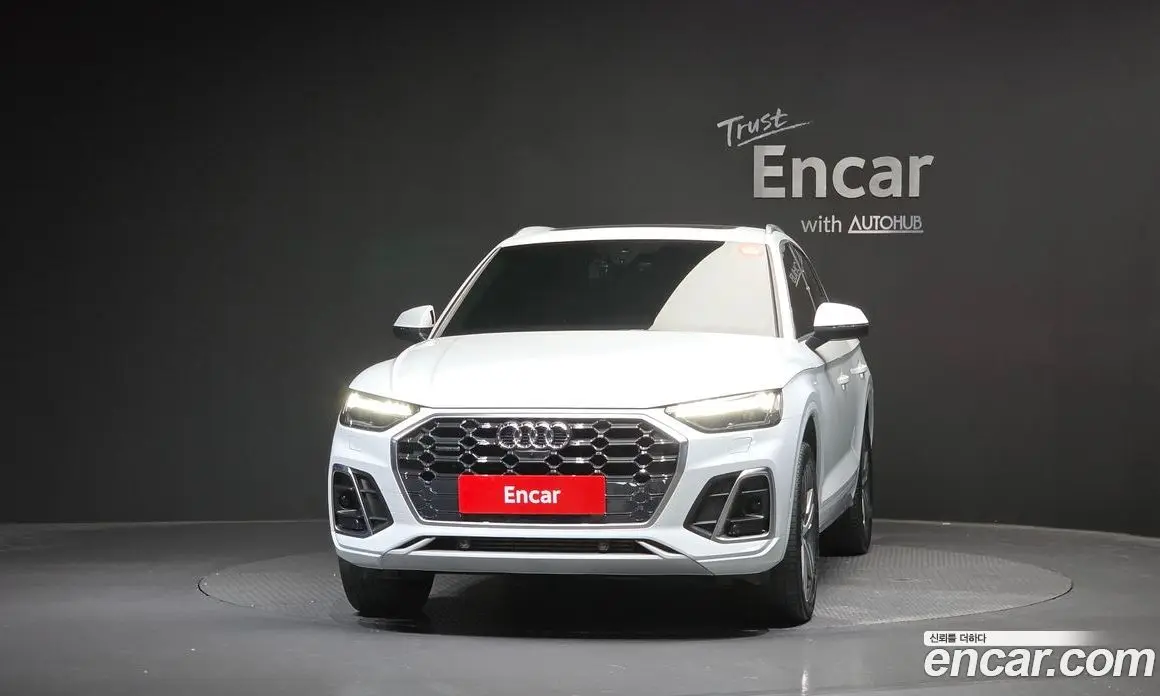 Audi Q5 2021 2.0 автомат (гидро), фото 3