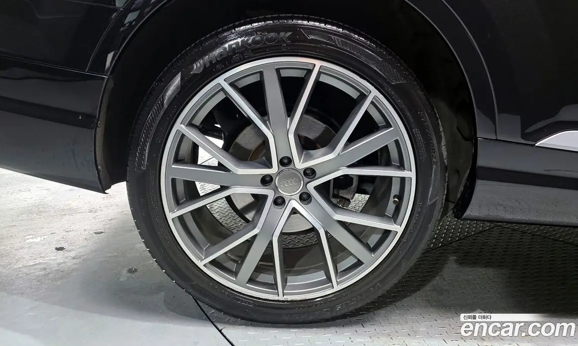 Audi Q7 2019 2.0 автомат (гидро), фото 5