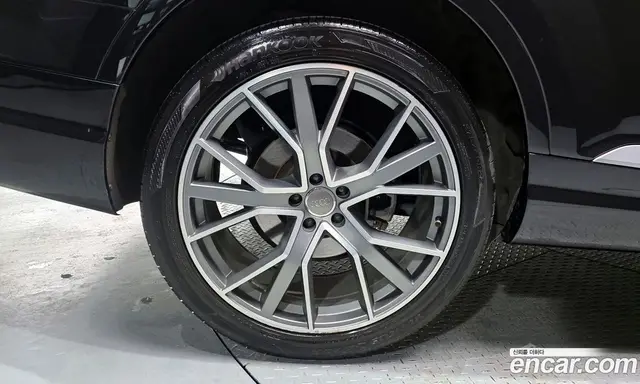 Audi Q7 2019 2.0 автомат (гидро), миниатюра 5