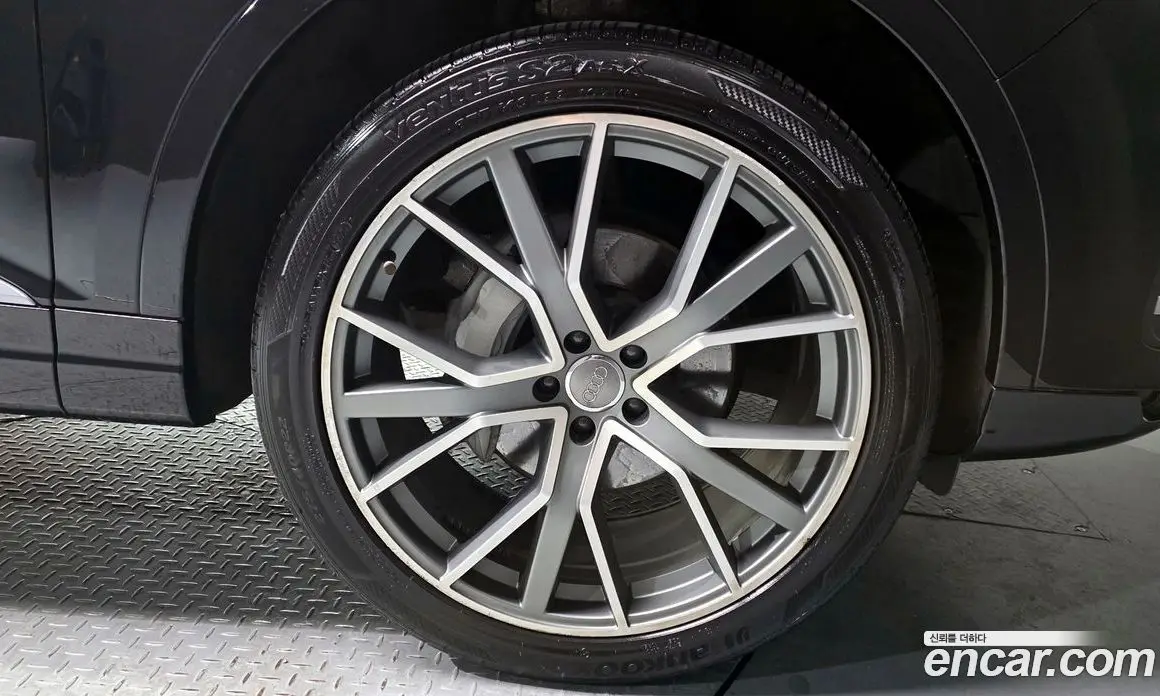 Audi Q7 2019 2.0 автомат (гидро), фото 7