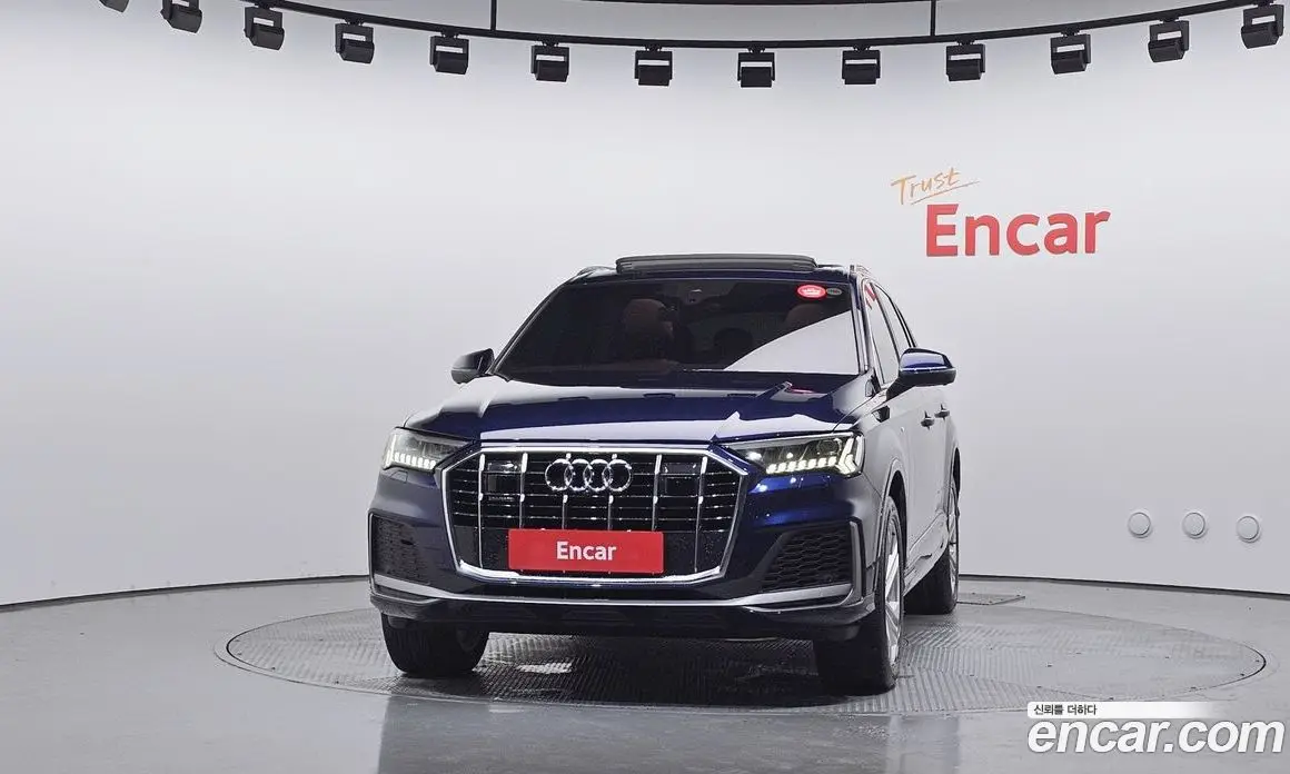 Audi Q7 2021 3.0 автомат (гидро), фото 3