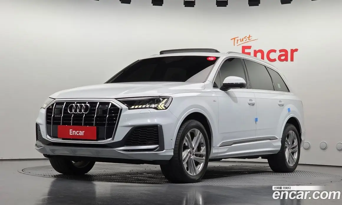 Audi Q7 2021 3.0 автомат (гидро), фото 1 Audi Q7 2021 3.0 автомат (гидро), фото 1