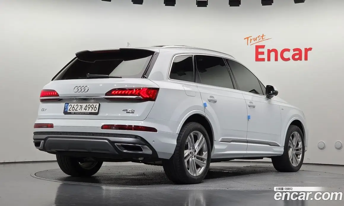 Audi Q7 2021 3.0 автомат (гидро), фото 2 Audi Q7 2021 3.0 автомат (гидро), фото 2