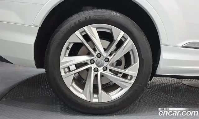 Audi Q7 2021 3.0 автомат (гидро), миниатюра 5 Audi Q7 2021 3.0 автомат (гидро), миниатюра 5
