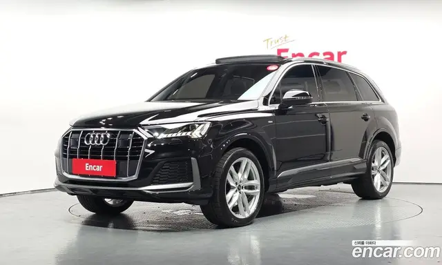 Audi Q7, 2023, 17 104 км