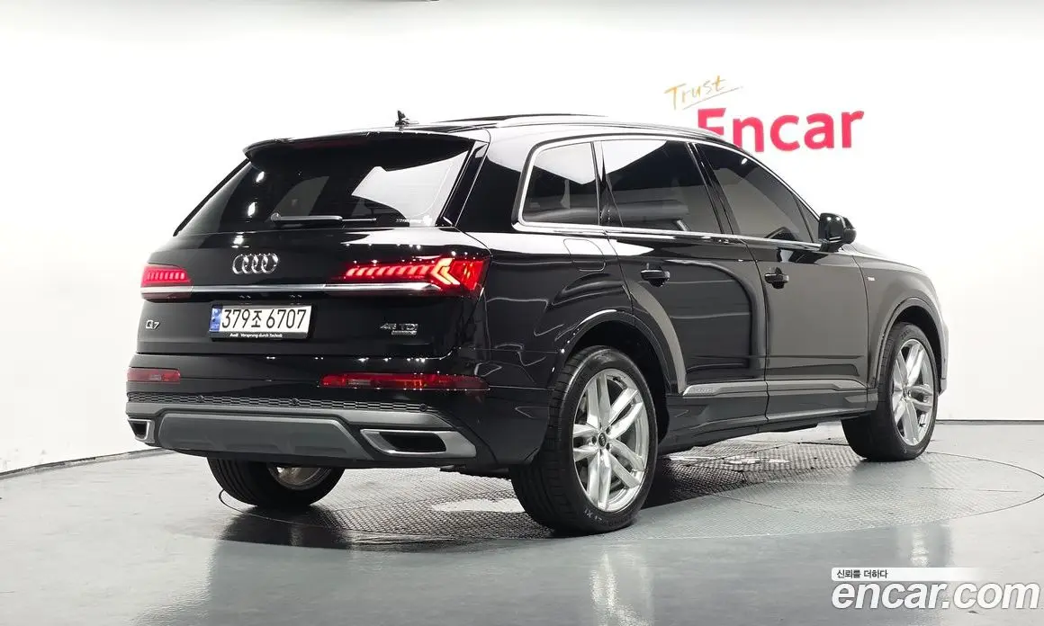 Audi Q7 2023 3.0 автомат (гидро), фото 2 Audi Q7 2023 3.0 автомат (гидро), фото 2