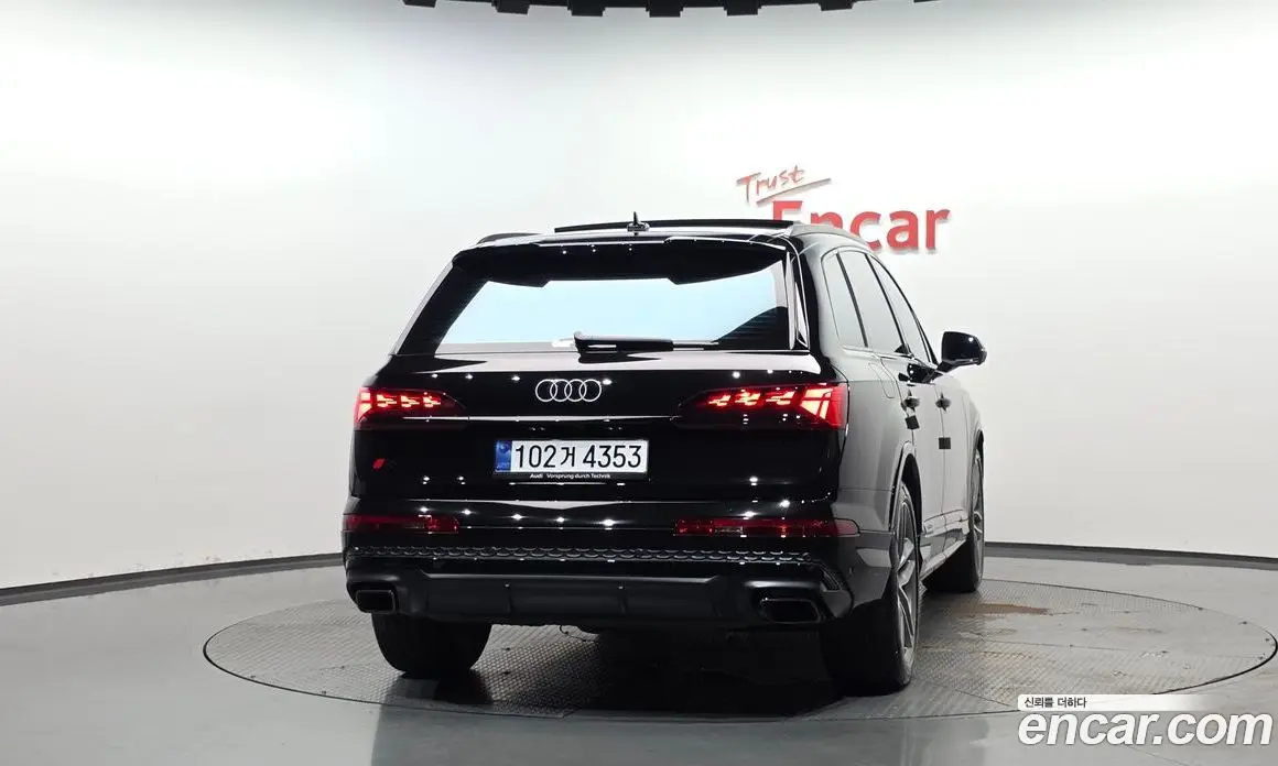 Audi Q7 2025 3.0 автомат (гидро), фото 3