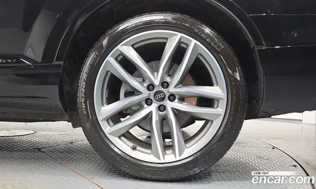 Audi Q7 2025 3.0 автомат (гидро), миниатюра 6