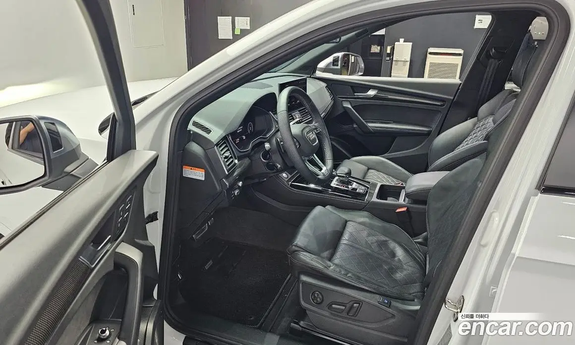 Audi SQ5 2021 3.0 автомат (гидро), фото 13