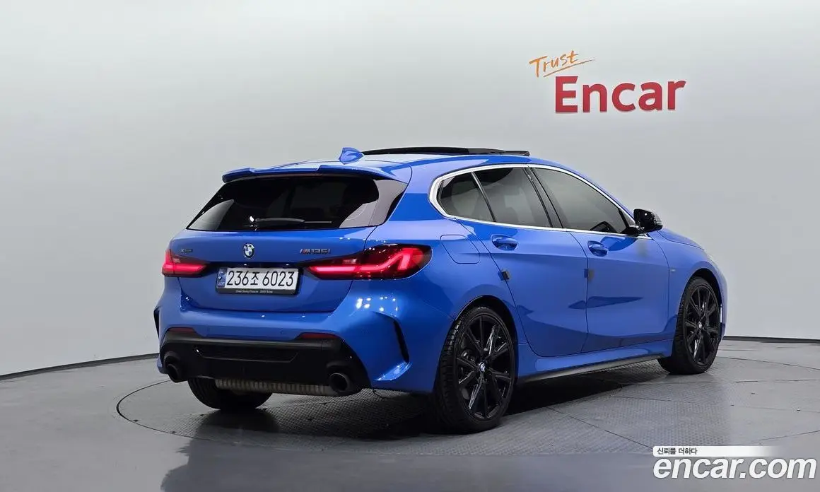 BMW 1 серия 2021 2.0 автомат (гидро), фото 1 BMW 1 серия 2021 2.0 автомат (гидро), фото 1