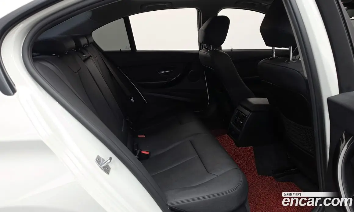 BMW 3 серия 2018 2.0 автомат (гидро), фото 17