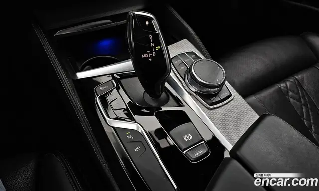 BMW 5 серия 2018 2.0 автомат (гидро), миниатюра 11