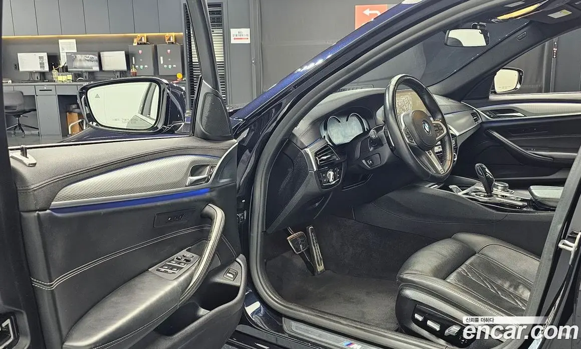BMW 5 серия 2018 2.0 автомат (гидро), фото 12