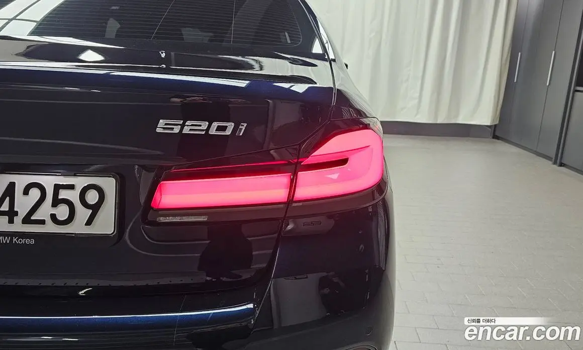 BMW 5 серия 2023 2.0 автомат (гидро), фото 9
