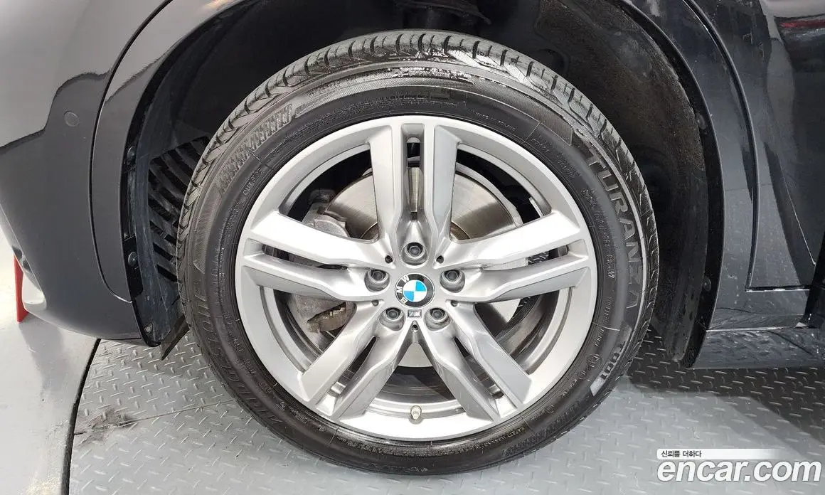 BMW X1 2022 2.0 автомат (гидро), фото 5