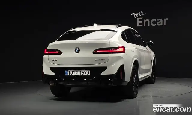 BMW X4 2025 2.0 автомат (гидро), миниатюра 4