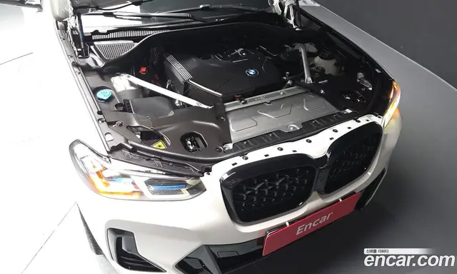 BMW X4 2025 2.0 автомат (гидро), миниатюра 6
