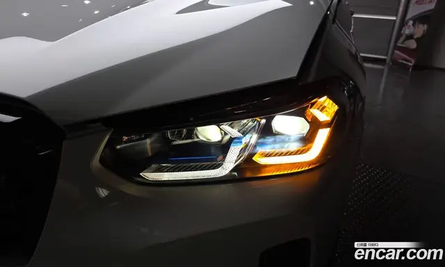 BMW X4 2025 2.0 автомат (гидро), миниатюра 8