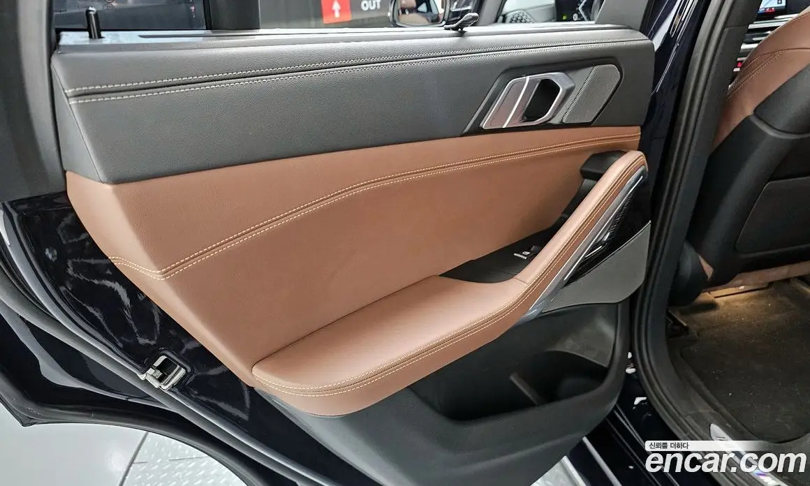 BMW X6 2023 3.0 автомат (гидро), фото 15