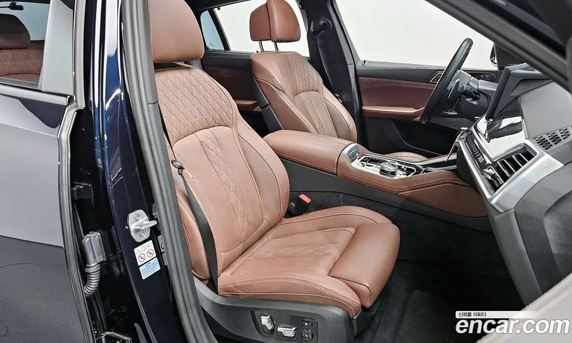 BMW X6 2023 3.0 автомат (гидро), фото 17