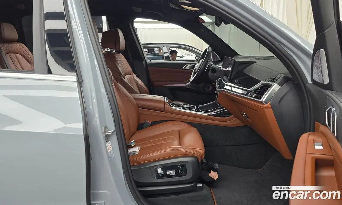 BMW X7 2022 3.0 автомат (гидро), фото 16