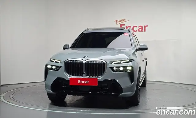 BMW X7 2022 3.0 автомат (гидро), миниатюра 3