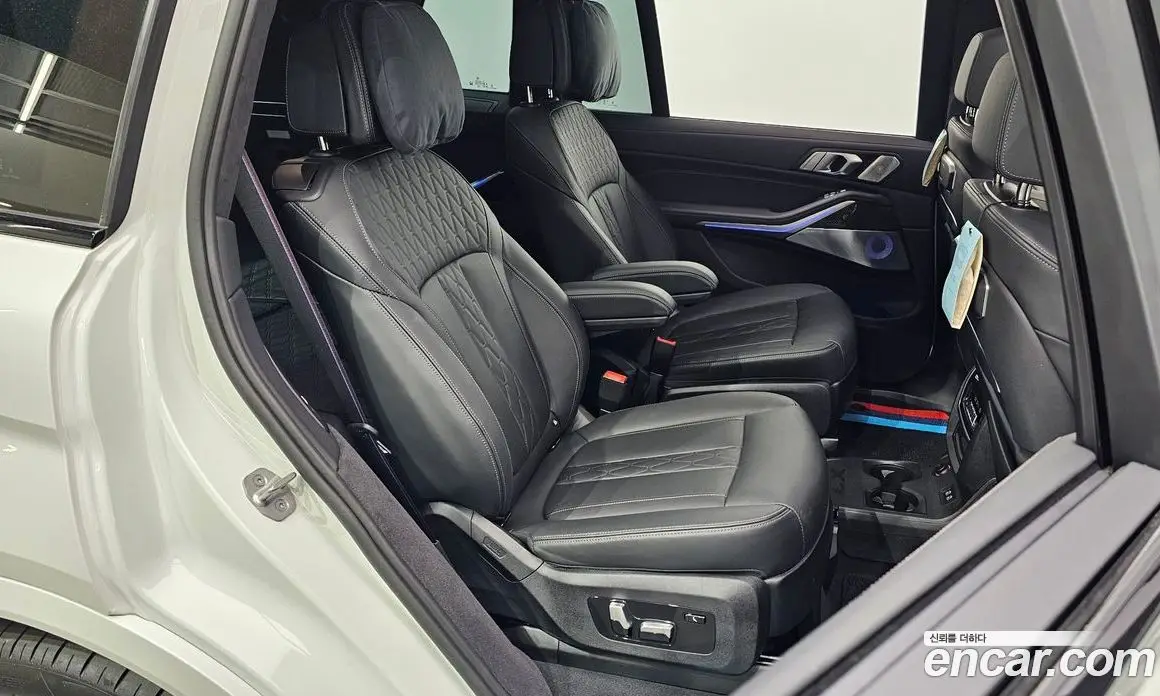 BMW X7 2024 4.4 автомат (гидро), фото 17 BMW X7 2024 4.4 автомат (гидро), фото 17