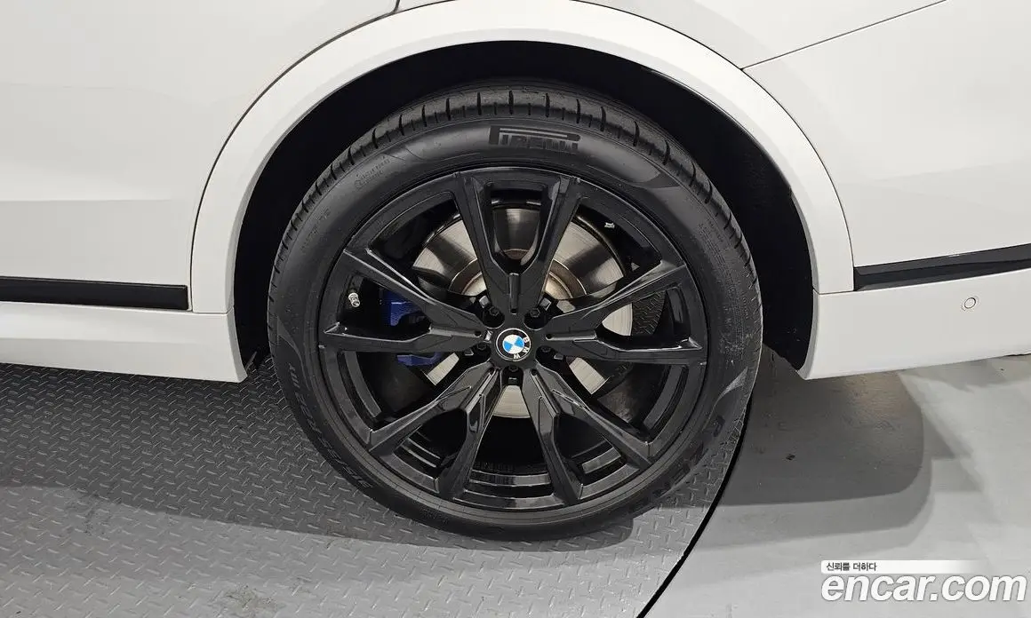 BMW X7 2024 4.4 автомат (гидро), фото 7 BMW X7 2024 4.4 автомат (гидро), фото 7