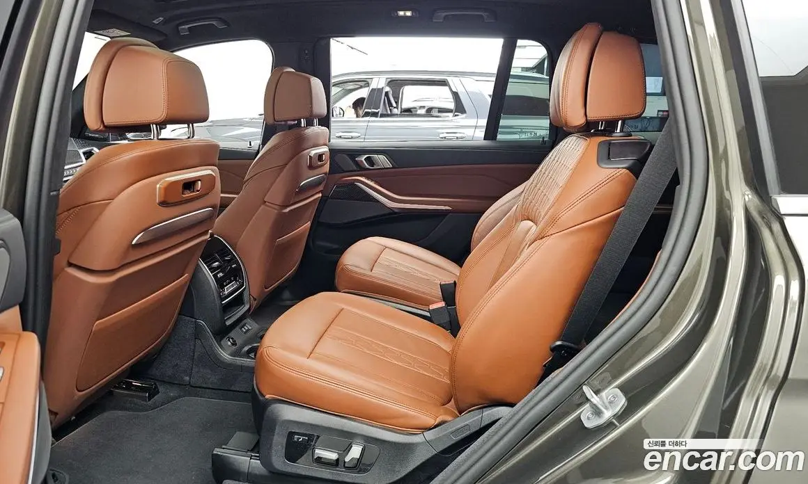 BMW X7 2025 3.0 автомат (гидро), фото 16