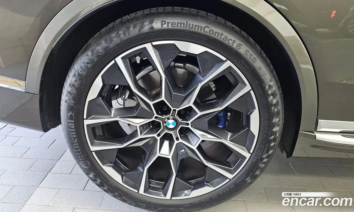 BMW X7 2025 3.0 автомат (гидро), фото 5
