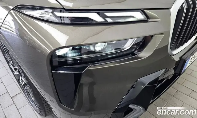 BMW X7 2025 3.0 автомат (гидро), миниатюра 8