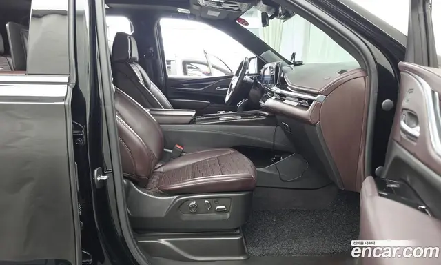 Cadillac Escalade 2022 6.2 автомат (гидро), миниатюра 11