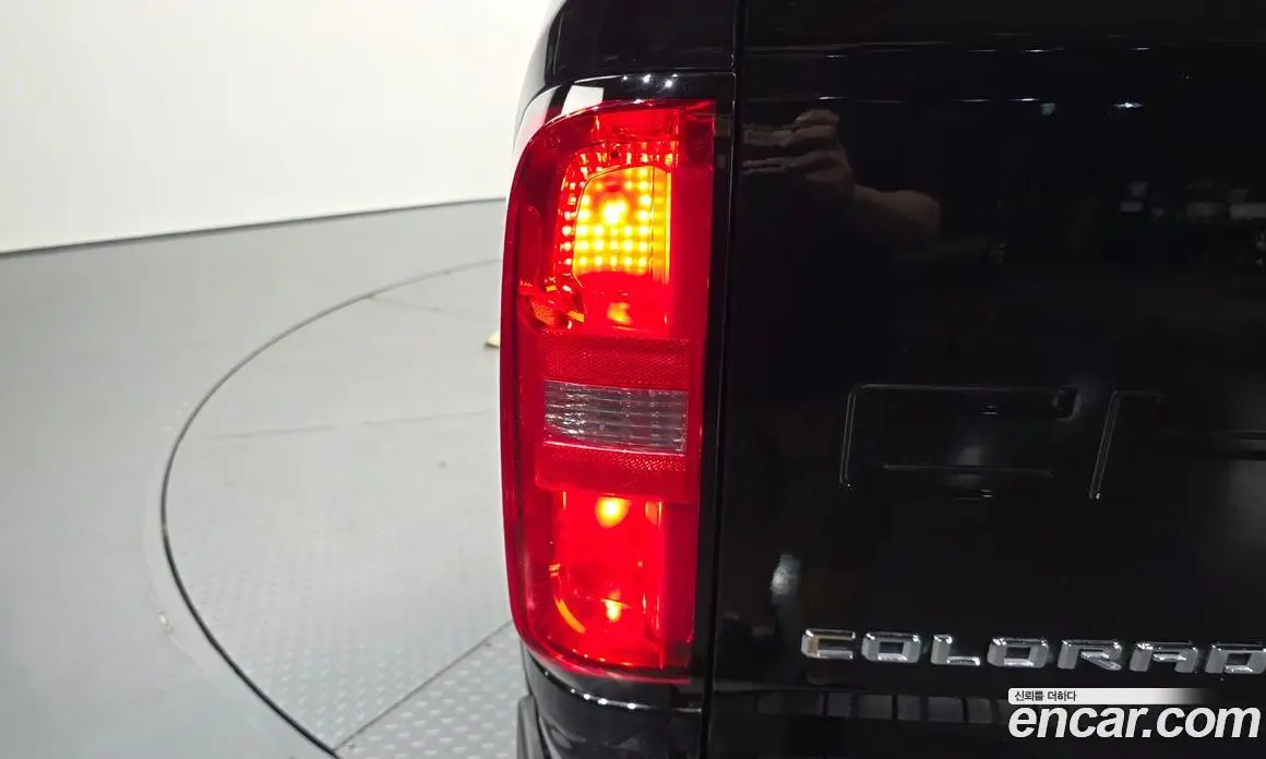 Chevrolet Colorado 2022 3.6 автомат (гидро), фото 9