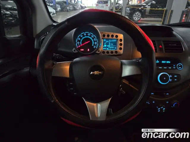 Chevrolet Spark 2012 1.0 автомат (гидро), миниатюра 9