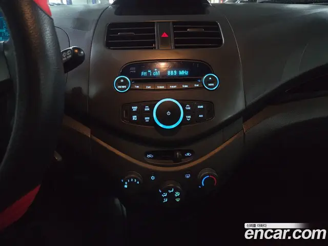 Chevrolet Spark 2012 1.0 автомат (гидро), миниатюра 10