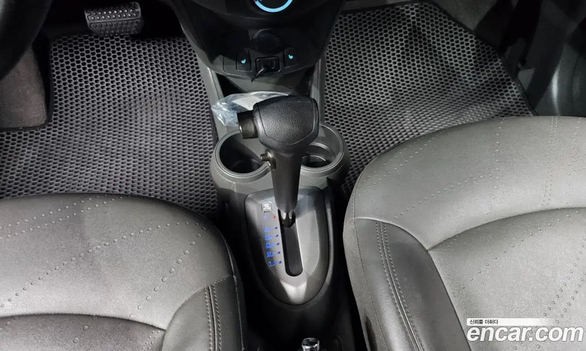 Chevrolet Spark 2014 1.0 автомат (гидро), фото 12