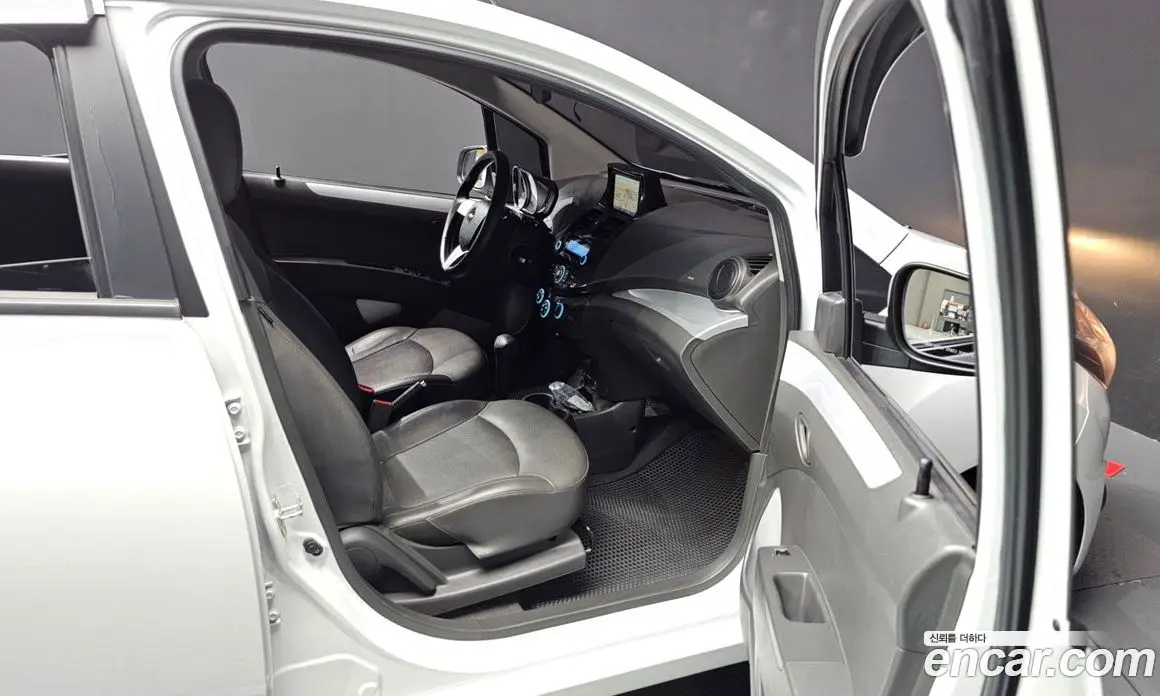 Chevrolet Spark 2014 1.0 автомат (гидро), фото 16