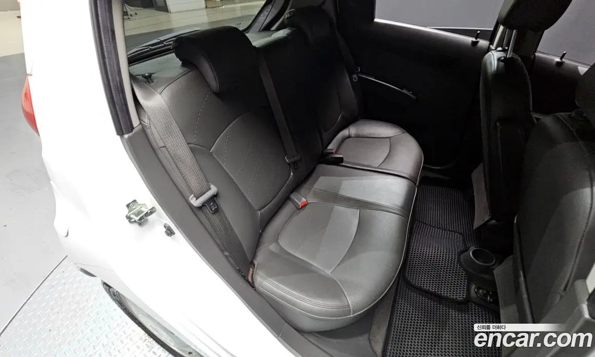 Chevrolet Spark 2014 1.0 автомат (гидро), фото 17