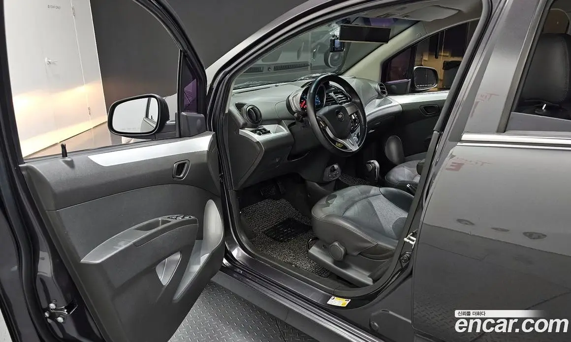 Chevrolet Spark 2015 1.0 автомат (гидро), фото 13