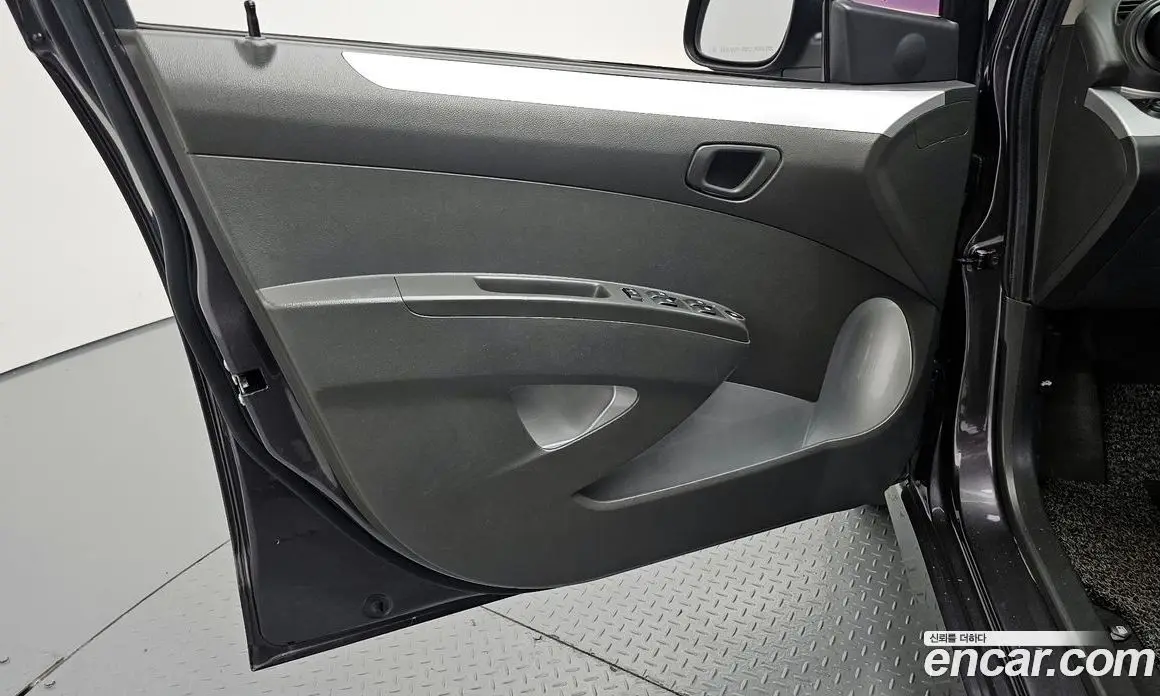 Chevrolet Spark 2015 1.0 автомат (гидро), фото 14