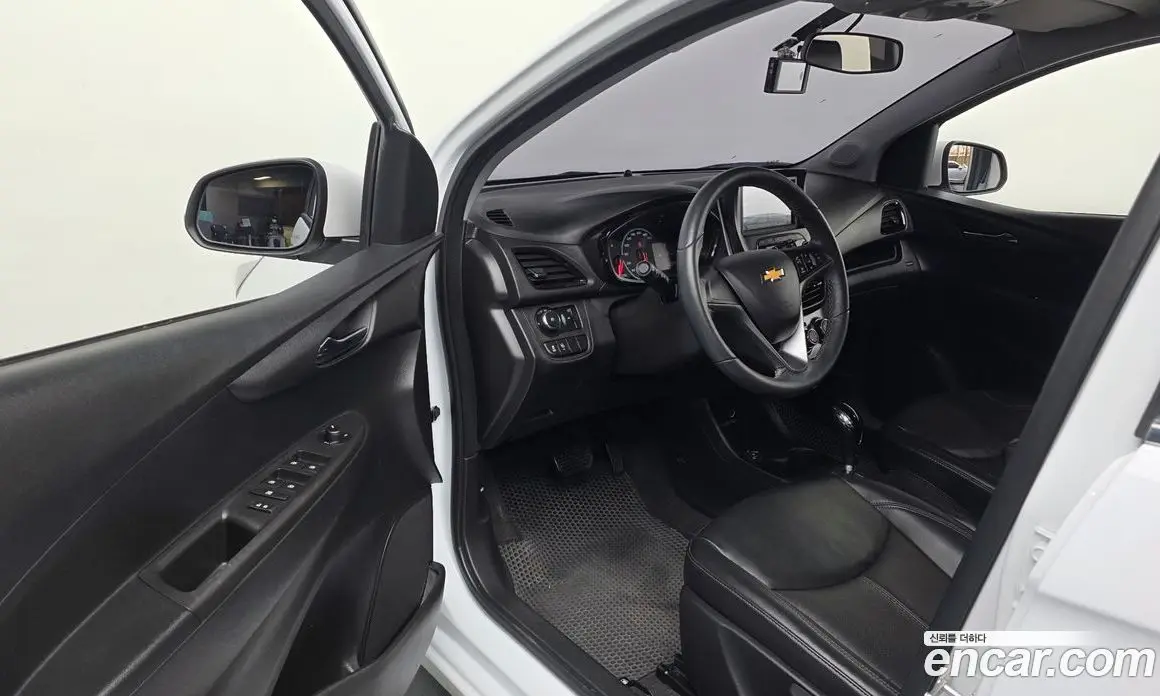 Chevrolet Spark 2016 1.0 автомат (гидро), фото 13